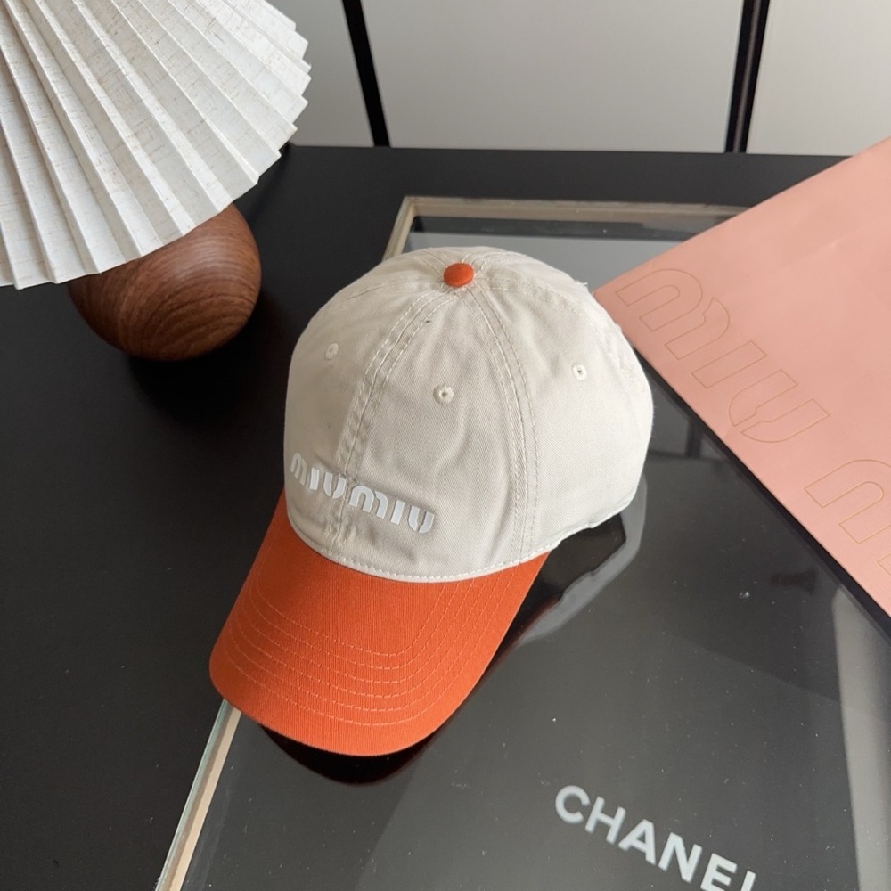 Miu Miu orange baseball cap for sun protection - Picture 1 of 4
